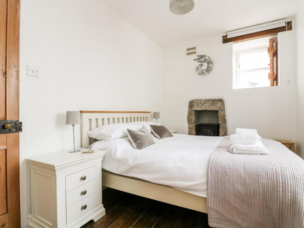 Mole Cottage Mousehole Bagian luar foto